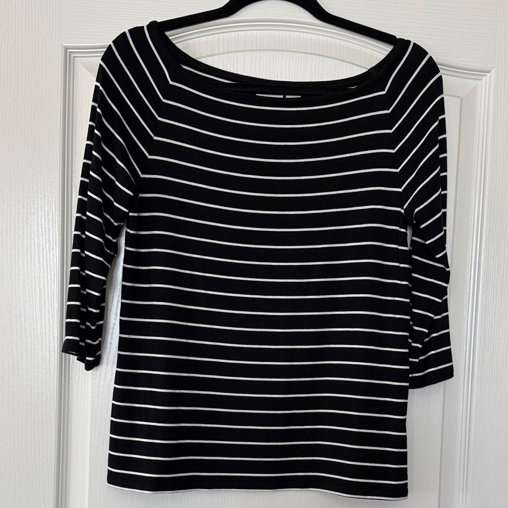 Chico’s Black & White Top